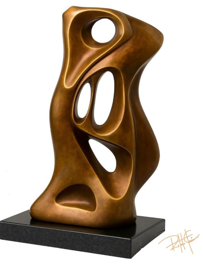 Escultura III — Escultura. Bronze maciço puro · base em granito preto absoluto. Roberto Claussen.
