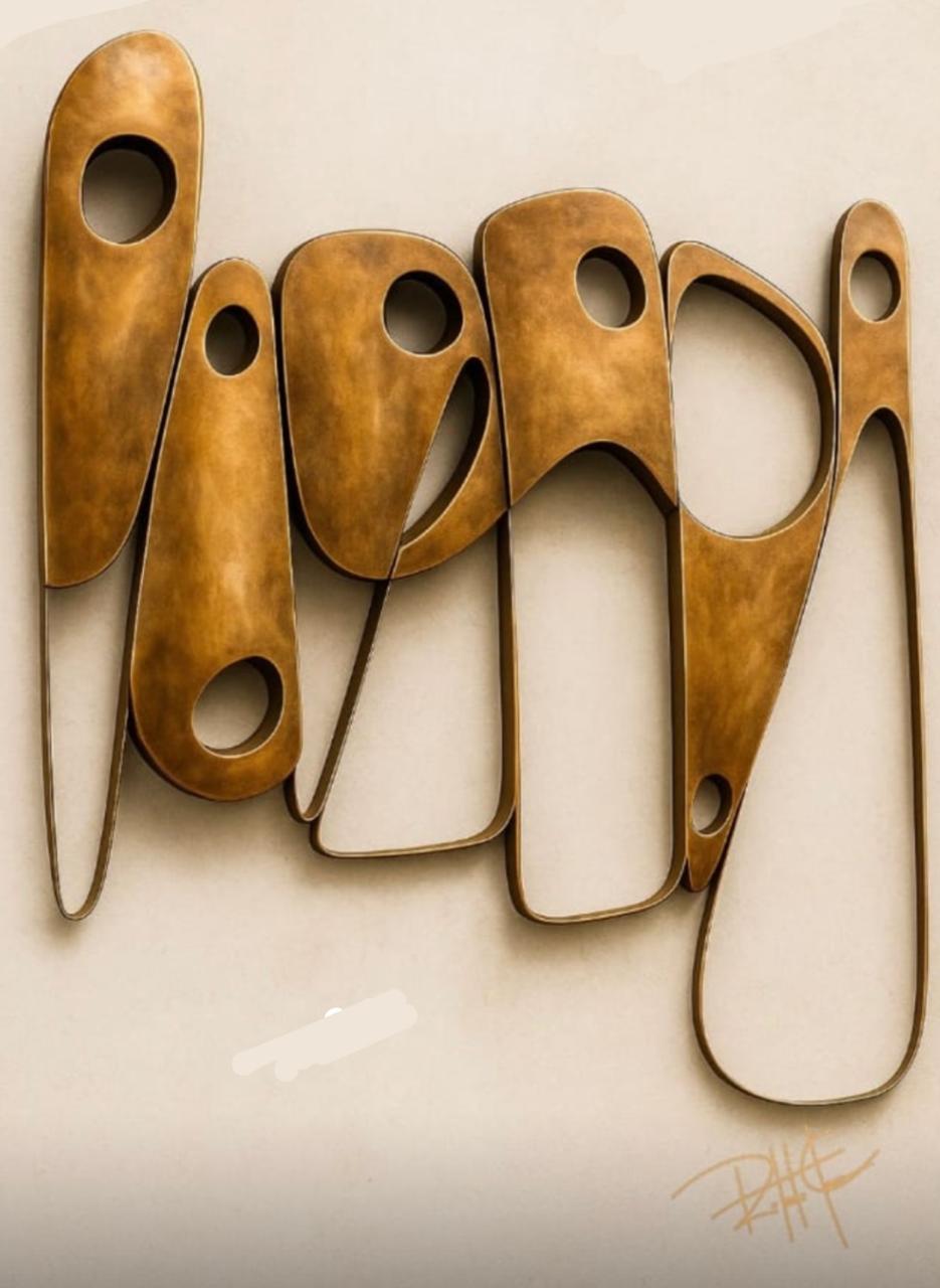 Objeto de Parede III — Objeto de Parede. Bronze maciço puro. Roberto Claussen.