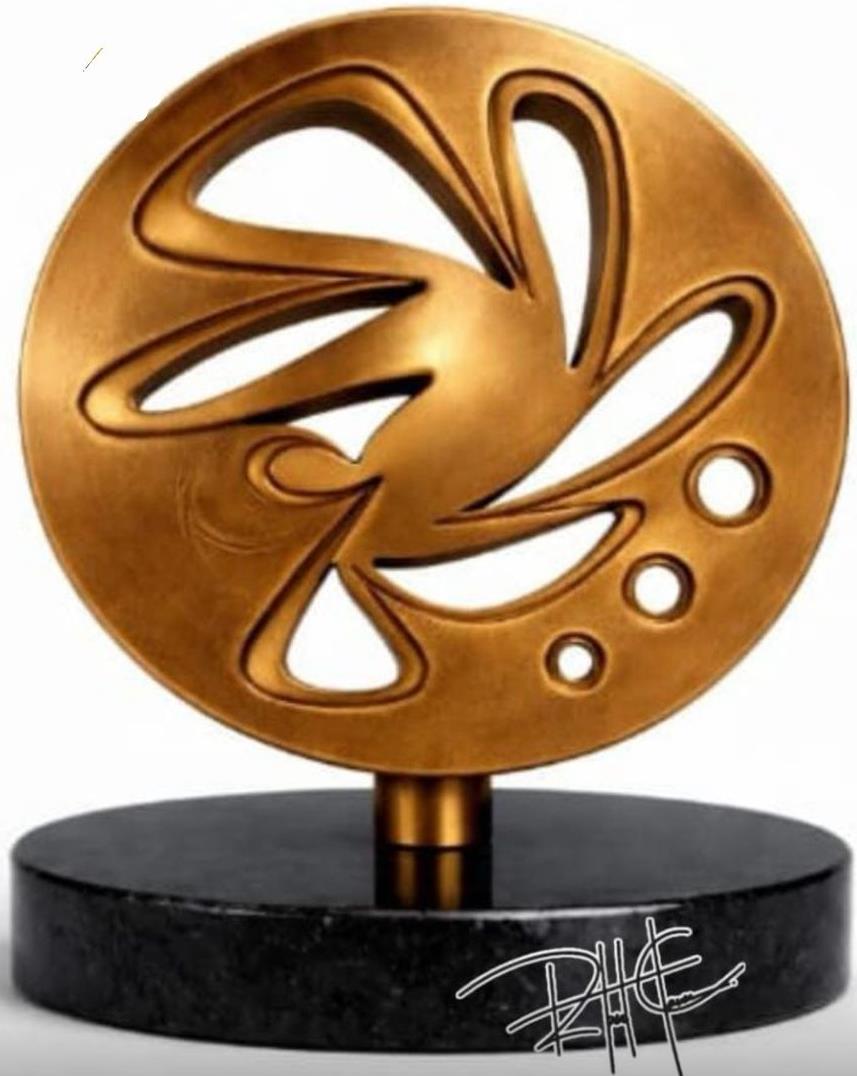 Objeto de Parede VI — Objeto de Parede. Bronze maciço puro · base em granito preto absoluto. Roberto Claussen.